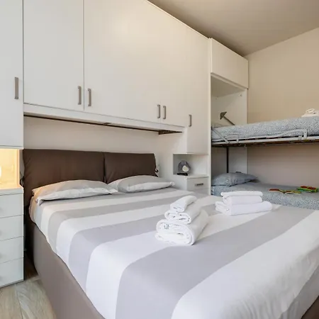 La Casa Nuova - * بيترا ليغوري