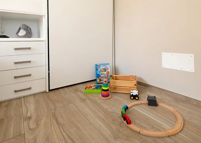 La Casa Nuova - *